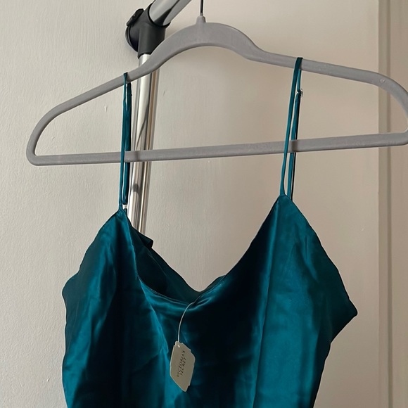 Victoria’s Secret slip - Picture 2 of 10